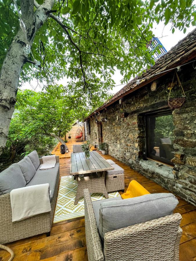 Вилла The Hunter House Ciudanovita Экстерьер фото