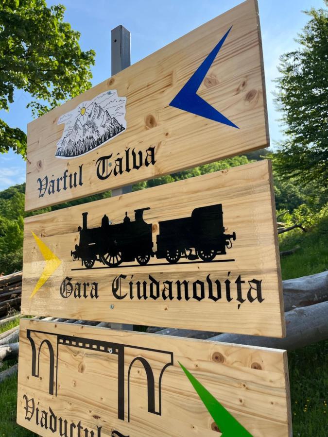 Вилла The Hunter House Ciudanovita Экстерьер фото